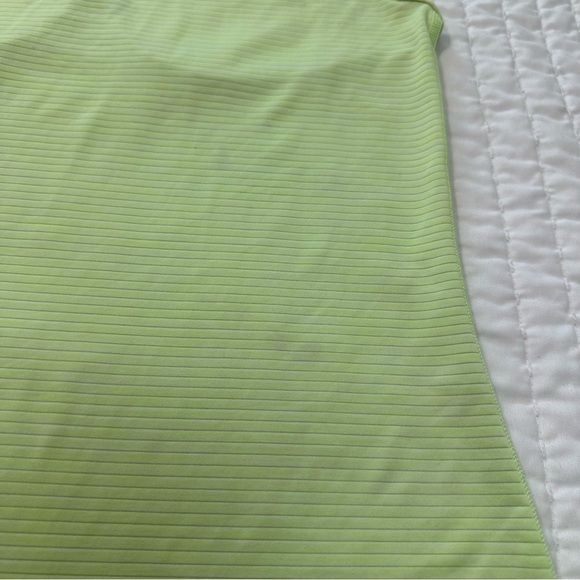 Athleta High Neck Shadow Stripe Chi Tank Neon Green Racetrack Size Small - Picture 8 of 8